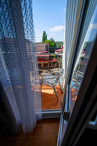 Гостиница Акрополь Дивноморское Семейный люкс с балконом-4