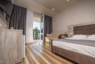 Гостиница Акрополь Дивноморское Улучшенный двухместный номер с 1 кроватью-2